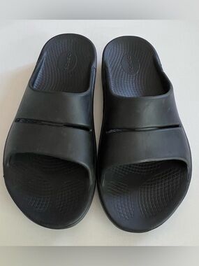 OOFOS Ooahh Recovery Slide Black Sandals Mens 12 or Women 14